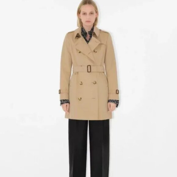 NWOT ！Burberry  Short Chelsea Heritage Trench Coat - Picture 1 of 16